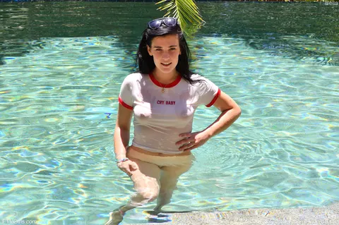 Jenna Reid: Brunette Rides a Dildo and Spreads by the Pool – photo 12 of 15