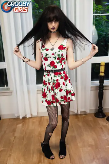 Thick Trans Woman in Stockings Masturbates with a Dildo