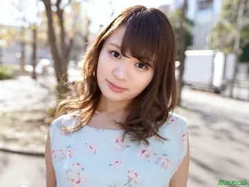 Mikuro Komori – Petite Japanese Babe Undresses and Poses Nude