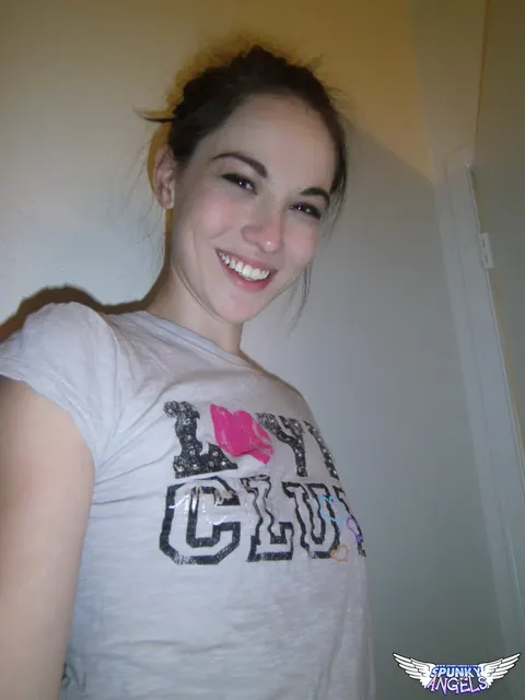 Emily Grey: Brunette Peels Off Her Shorts for a Selfie – photo 2 of 12