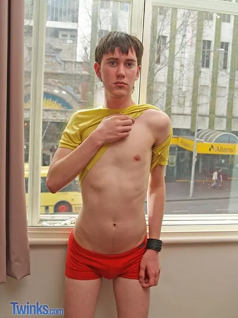 Thick Brunette Guy Strips Naked and Cums – photo 2 of 21