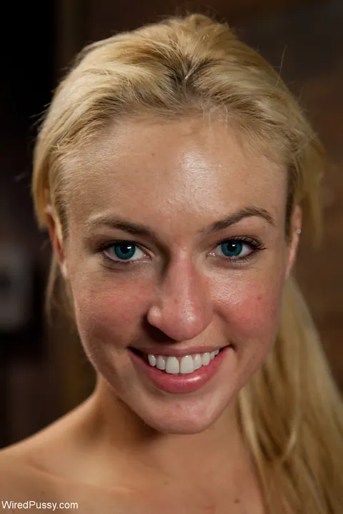Nika Noire: Tall Ukrainian MILF Dominates Blonde with Bondage – photo 21 of 21