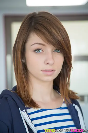 Naveen Ora – Tall Redhead Strips and Spreads Her Asshole