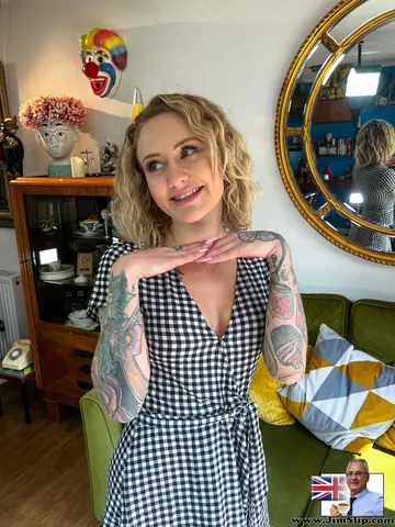 Ivy Maddox – Blonde British Babe in Panties Spreads Her Pussy