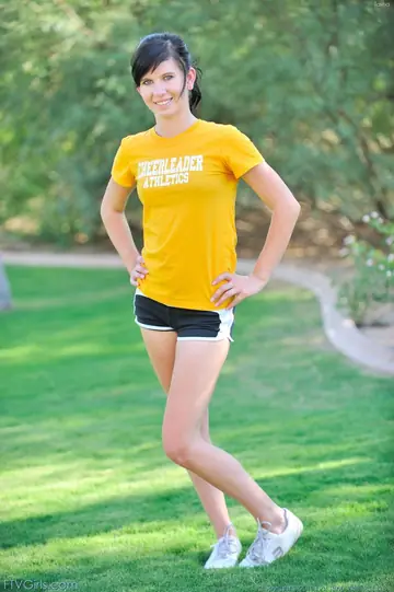 Woman in Shorts Fists Herself and Rides a Cone Dildo Outdoors