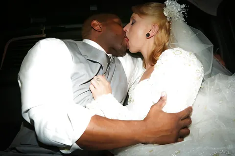 Eidyia: Tall Blonde with Big Natural Tits Takes BBC at a Wedding – photo 6 of 15