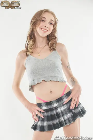 Breezy Bri – Petite Tattooed Brunette Gives a Footjob and Takes Cum on Her Feet
