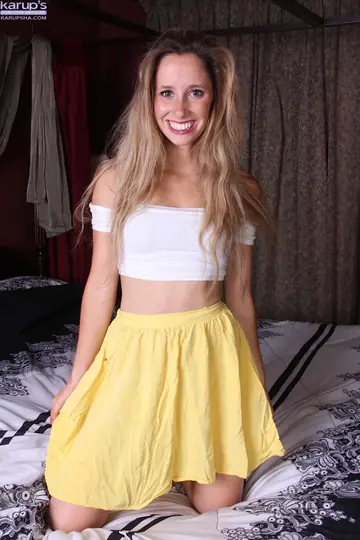 Piper Candlewick – Busty Blonde Sucks, Fucks and Vibrates Her Pussy