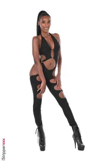 Asia Rae – Tall Ebony Babe with Big Tits Bares Her Hairy Pussy and Toys It