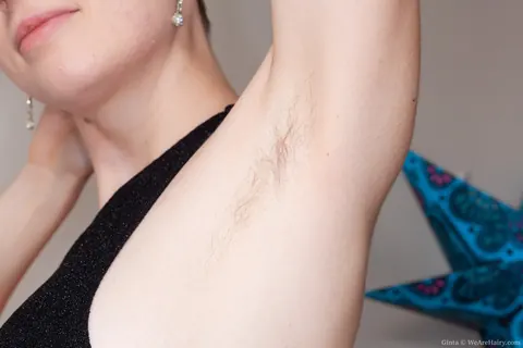 Lilu Rose: Thick Short-Haired Redhead Bares Her Big Tits and Fingers Her Hairy Bush – photo 3 of 16