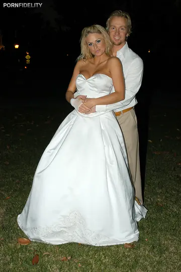 Brooke Belle – Busty Blonde MILF in Blue Stockings Sucks and Fucks in Bridal Skirt