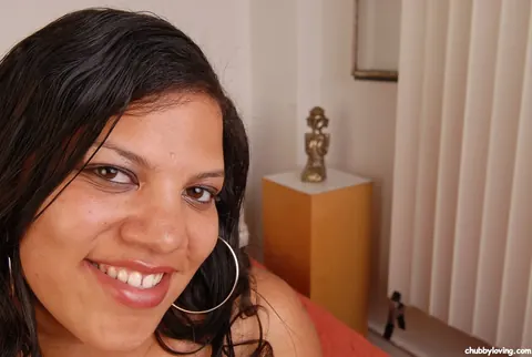 Curvy Mature Latina Spreads Her Pussy Wide – photo 1 of 16