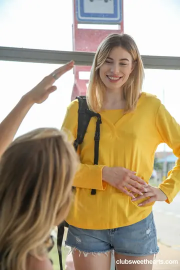 Milena Devi – Tall Russian Blondes Kiss and Eat Pussy Outdoors