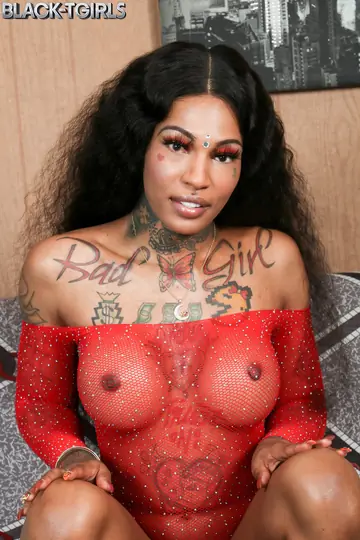 Thick Ebony Trans Woman Strokes Her Cock and Spreads Her Cheeks