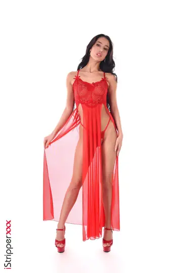 Kama Oxi – Slim Brunette in Lingerie Uses a Vibrator in Heels