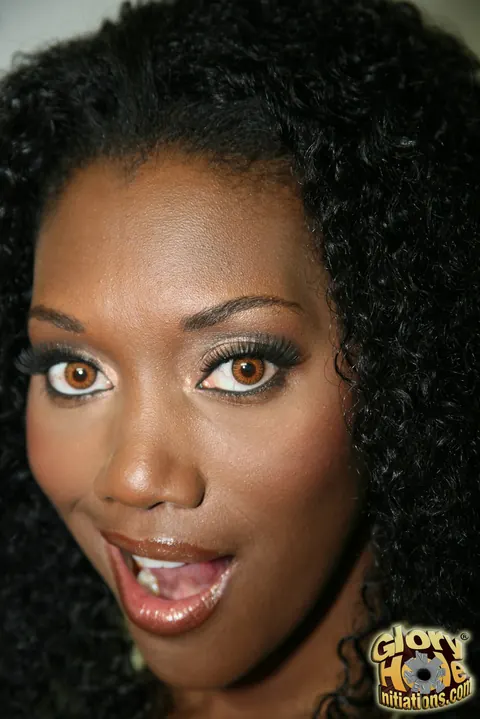 Nyomi Banxxx: Busty Ebony MILF Sucks Stranger Through Gloryhole for a Facial – photo 1 of 20