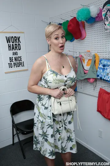 Ryan Keely – Tall Blonde MILF Takes Anal in Her Dress