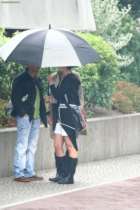 Woman in Cosplay Boots and Shorts Flashes in Public – photo 14 of 16