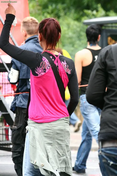 Tattooed Woman Shows Her Big Tits in Jeans and Leather Outdoors – photo 8 of 16