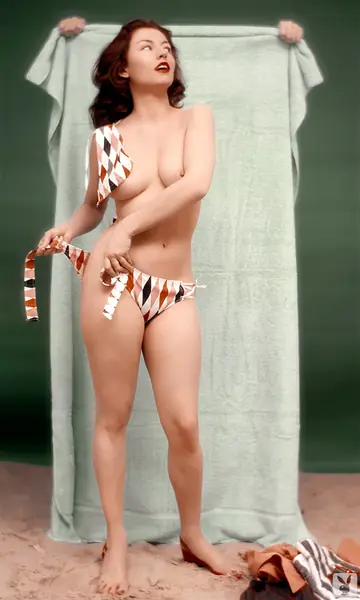 Alice Denham – Busty Brunette with Short Hair Shows Her Natural Tits