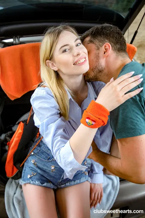 Milena Devi: Tall Skinny Blonde Gets Fucked Doggy Style and Rides Him in Public – photo 5 of 20