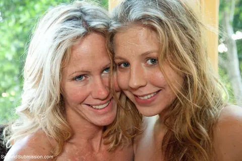 Chastity Lynn: Two Tattooed Blonde MILFs Share Cock and Swap Cum – photo 20 of 20