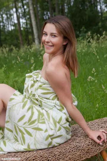 Dominika Jule – Brunette with Small Natural Tits Poses Nude and Turns