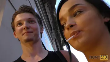 Petite Amateur Woman Fucks Her Partner