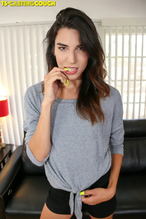 Slim Trans Woman Kneels and Fingers Herself Deep – photo 1 of 15