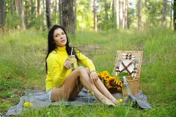 Black Fox – Brunette Russian Strips Out of Her Shorts and Spreads in the Forest
