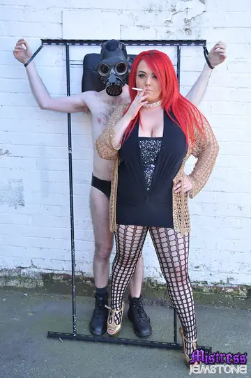 Jem Stone – Redhead BBW Dominates a Man Outdoors in Stockings