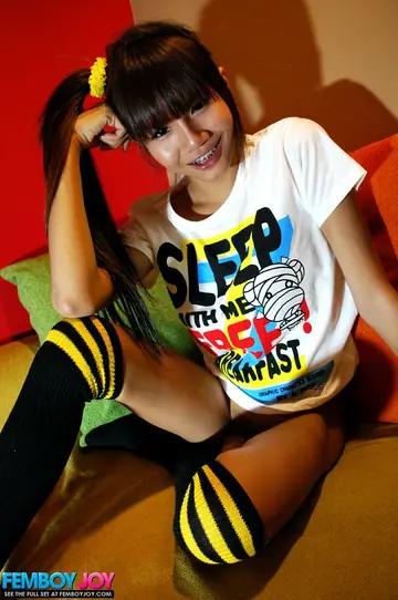 Thai Trans Woman Undresses to Show Her Hairy Groin