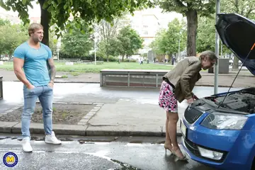 Mature Woman in Lingerie Fucks Mechanic Outdoors by the Car