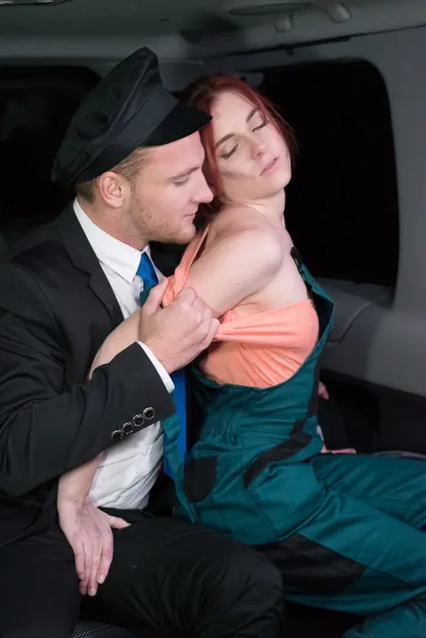 Vanessa Shelby: Czech Redhead Fucks Her Driver – photo 3 of 17