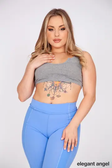 Slimthick Vic – Curvy Blonde and Tattooed Brunette Share Interracial Threesome
