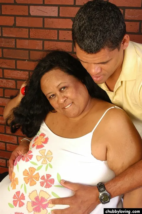 Busty Filipina MILF Sucks Cock and Kisses Partner – photo 2 of 16