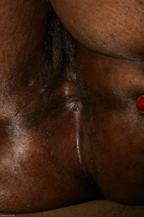 Thick Ebony Babe Undresses and Masturbates – photo 20 of 21