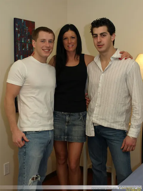 Tall MILF Takes Two Men in Bisexual Threesome – photo 2 of 20