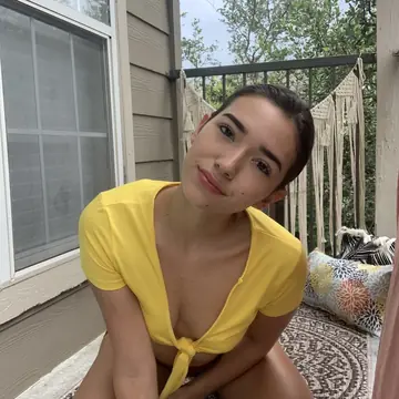 Samly Puff – Slim Asian Amateur in Cosplay Shorts Poses for the Camera