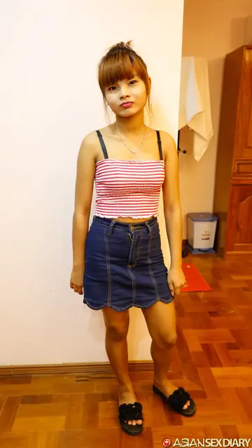 Petite Asian Woman Strips and Fucks at the Casting