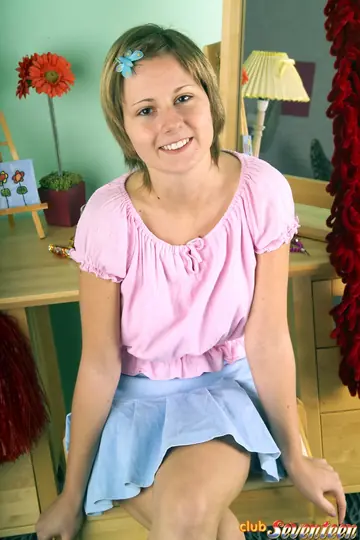 Short-Haired Busty Woman Undresses and Spreads Her Shaved Pussy