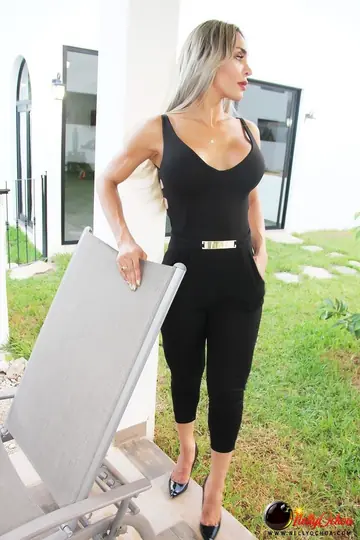 Mature Trans Woman Undresses and Poses Nude