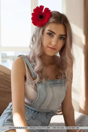 Eva Elfie – European Blonde Poses in Lingerie and Socks