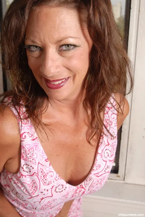 Margo Sullivan: Mature Brunette with Big Tits Pulls Panties Aside and Spreads – photo 2 of 16