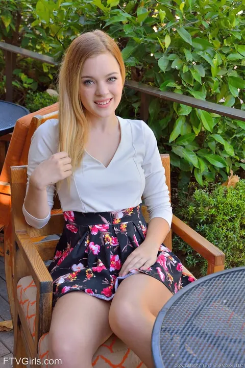 Celeste Rasmussen: Blonde in High Heels Lifts Her Skirt Outdoors – photo 19 of 20
