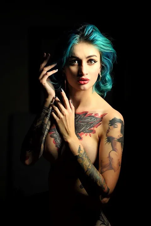 Skinny Tattooed Babe Poses in a Bikini Outdoors – photo 10 of 10