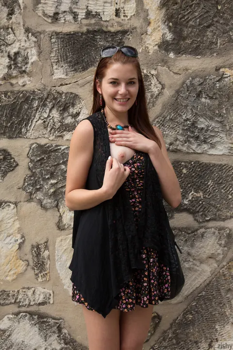 Jessica Marco: Petite Redhead Strips and Fingers Herself in Public – photo 4 of 12