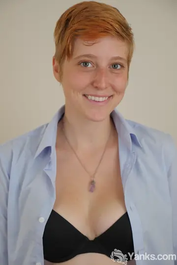 Aurora Odaire – Redhead with Short Hair Fingers and Toys Her Pussy