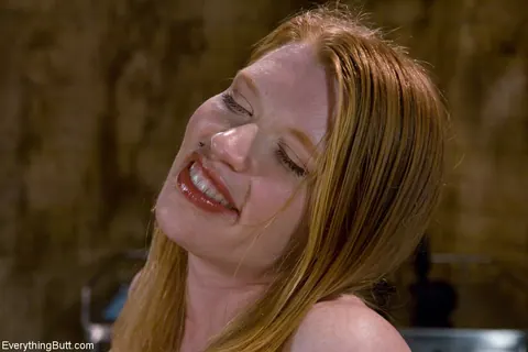 BBW Redhead Fists Her Asshole and Spreads Wide – photo 20 of 20