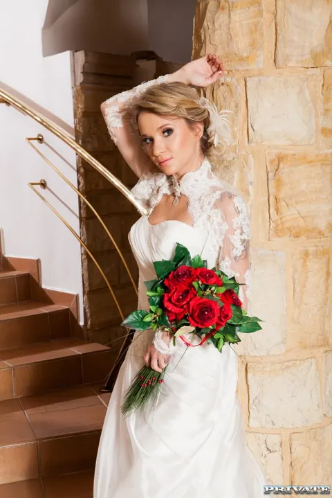 Chaynee: Czech Bride in Stockings Takes Anal Doggy Style – photo 9 of 20